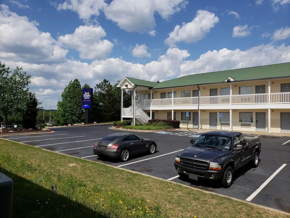 InTown Suites Extended Stay Atlanta GA - Cumming