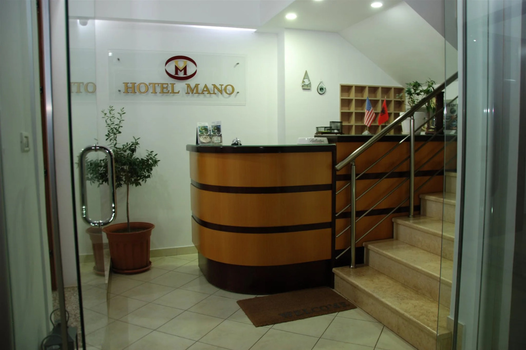 Hotel Mano