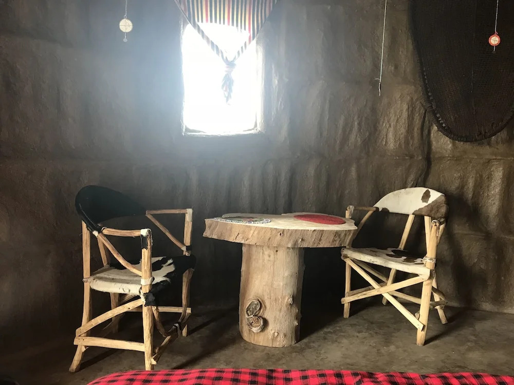 Osiligi-lai Maasai lodge