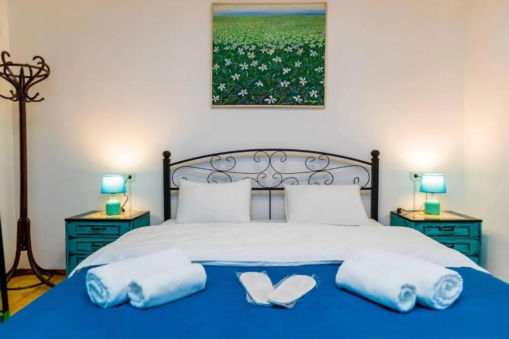 Wehost Apartment with Ethnic Design