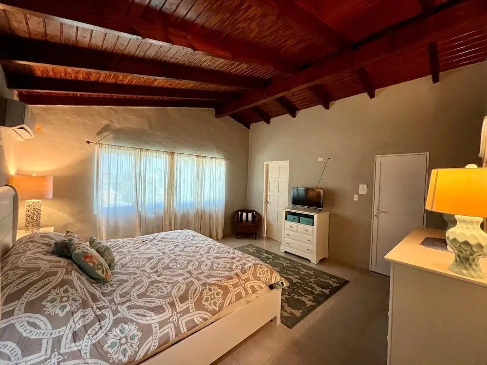 Palm Beach Villa Aruba - Great Location