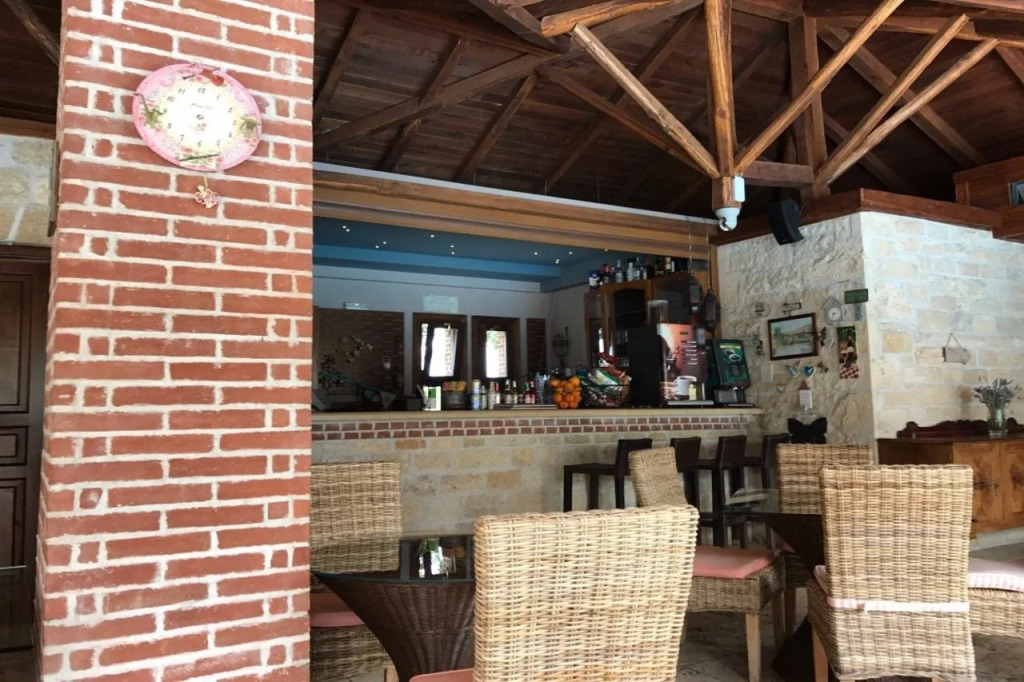 Achtis Hotel