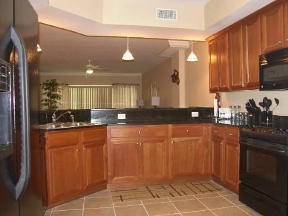 Paradise Shores 105