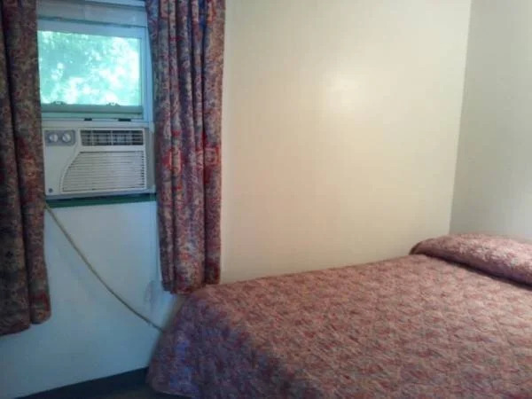 Emerald Isle Motel