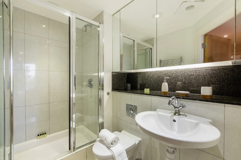 Vauxhall Riverside Private Apartments