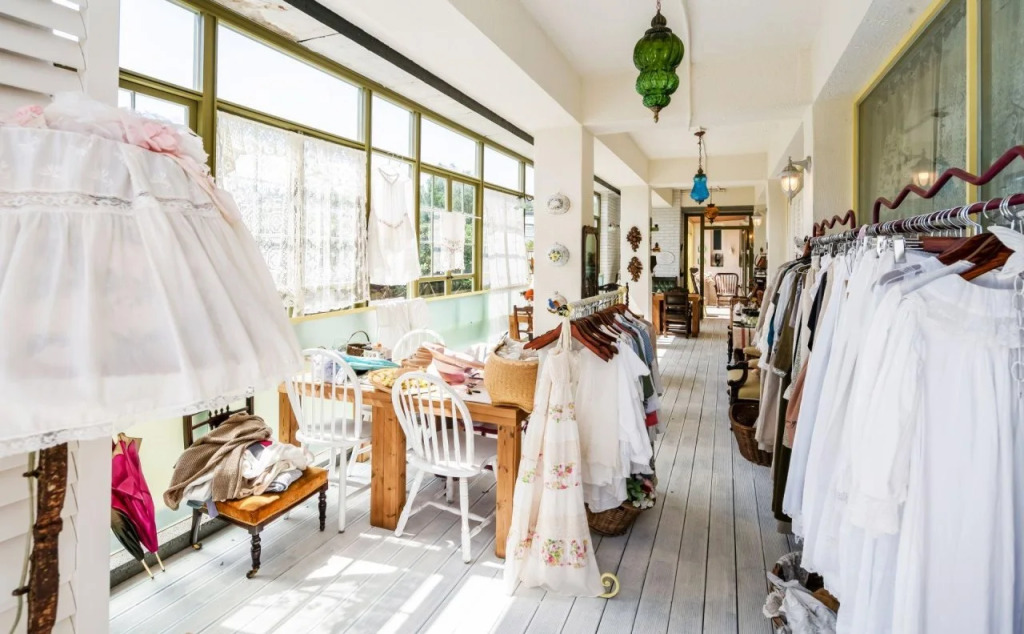 Margarret Pension and Antique Cafe