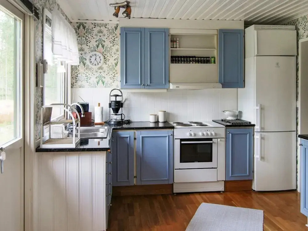 6 Person Holiday Home With Garden-by Traum