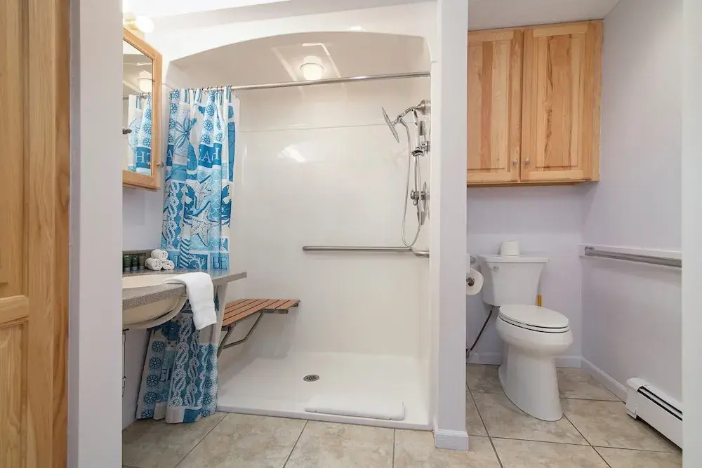 Walkout Beachfront Condo: Pointes North Resort 106