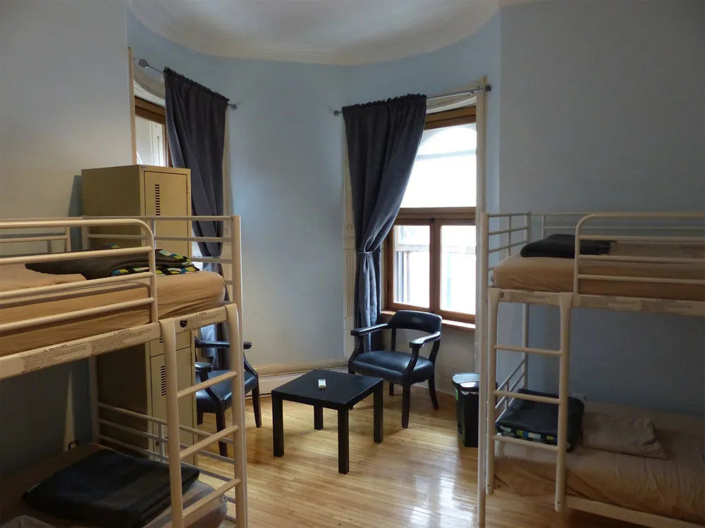 Auberge Bishop - Hostel