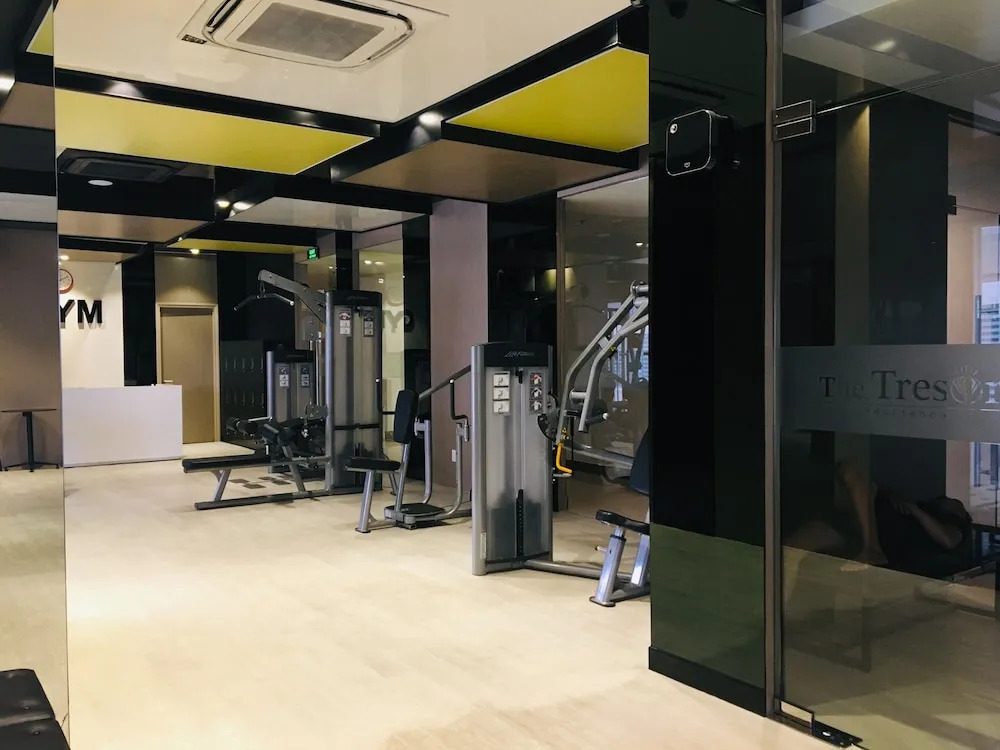 Gold Bee Apartment - the Tresor Building