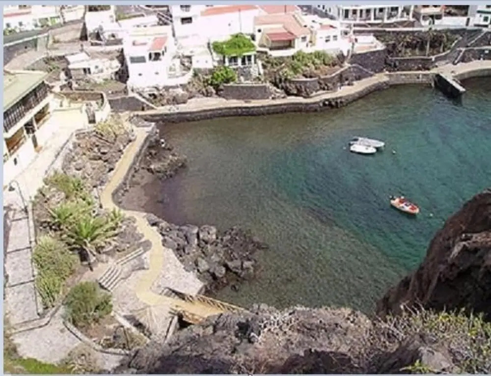 House in Tamaduste, El Hierro 102516 by MO Rentals
