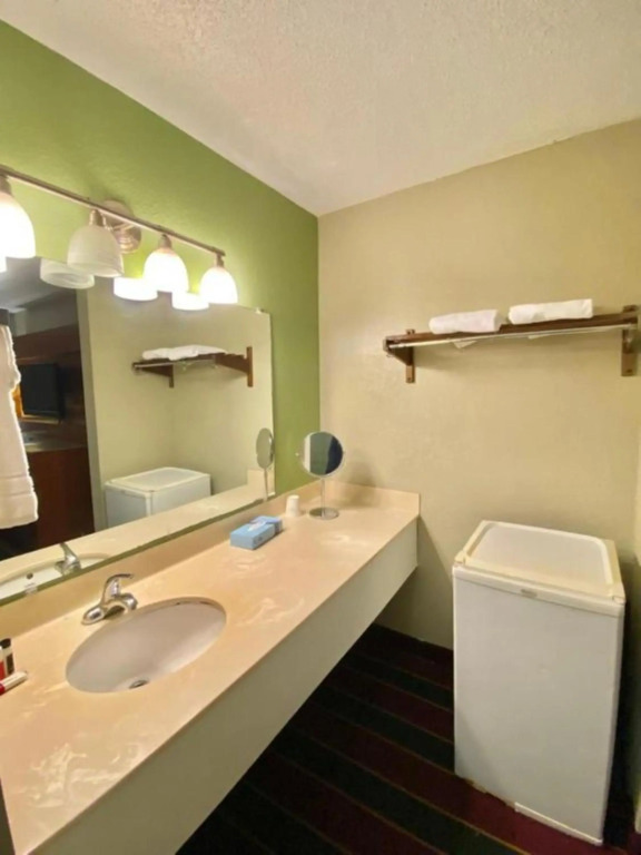 Motel 6 Forrest City AR