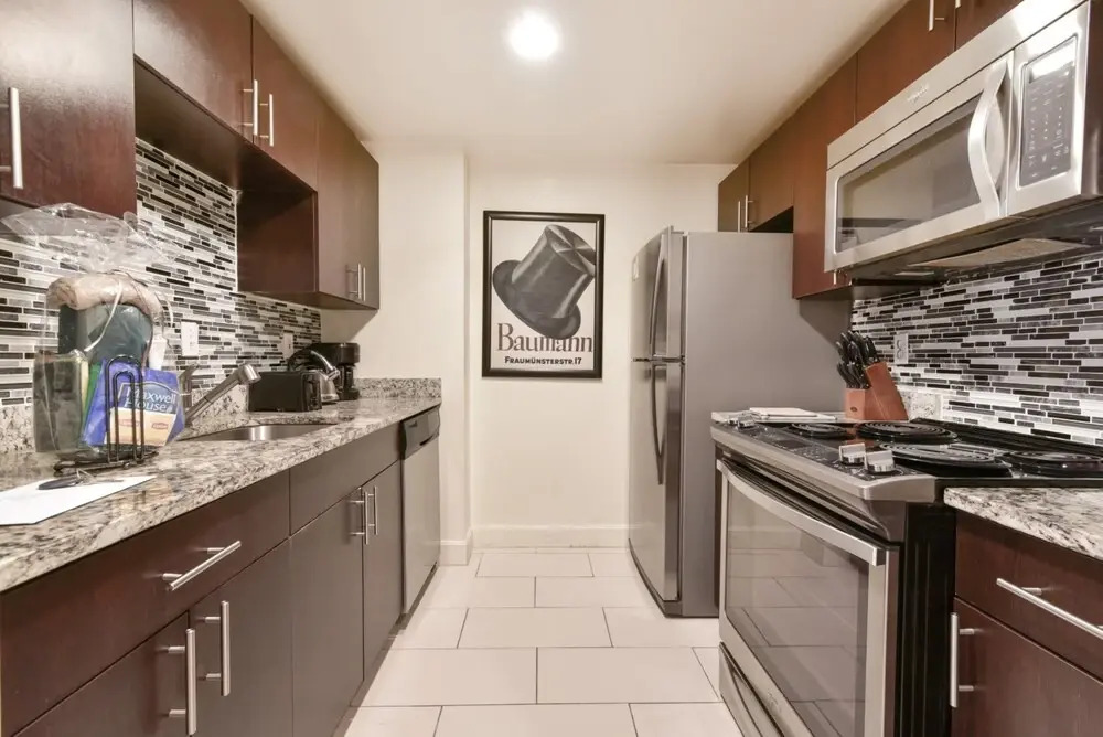 Garrison Street Apartment by Stay Alfred