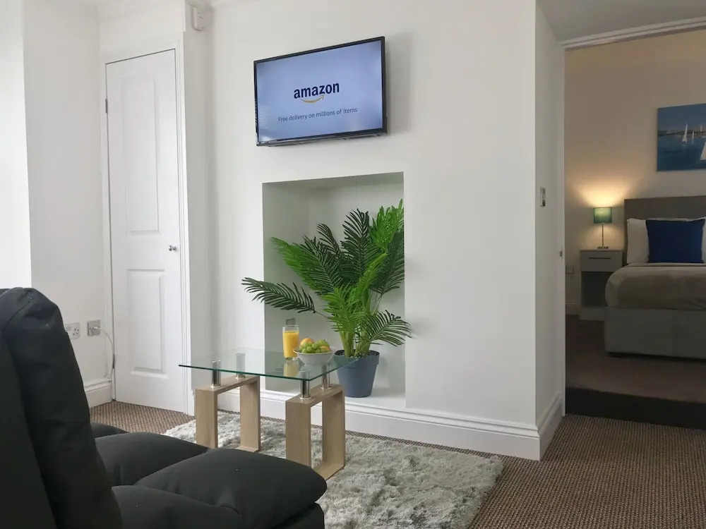 Lux Blu - Truro Apartment
