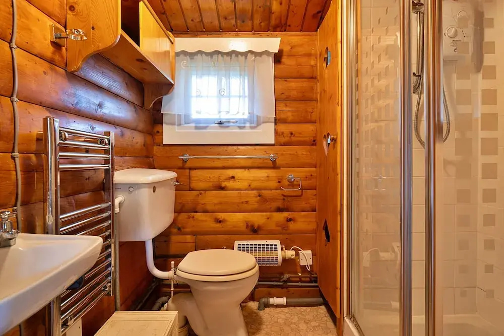 Log Cabin in Snowdonia Near Rhinog Mountains