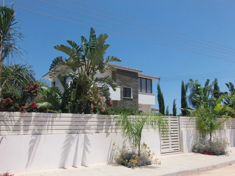 Villa Grecian 1 Platinum