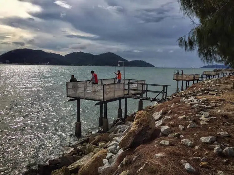 Coral Fishing Resort