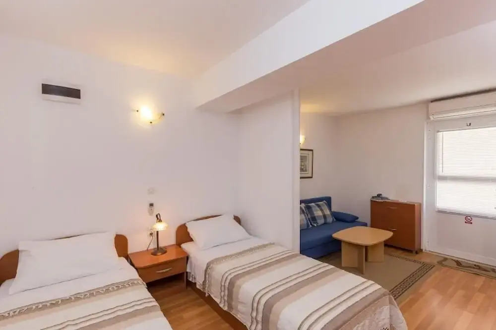 Apartments Milanović
