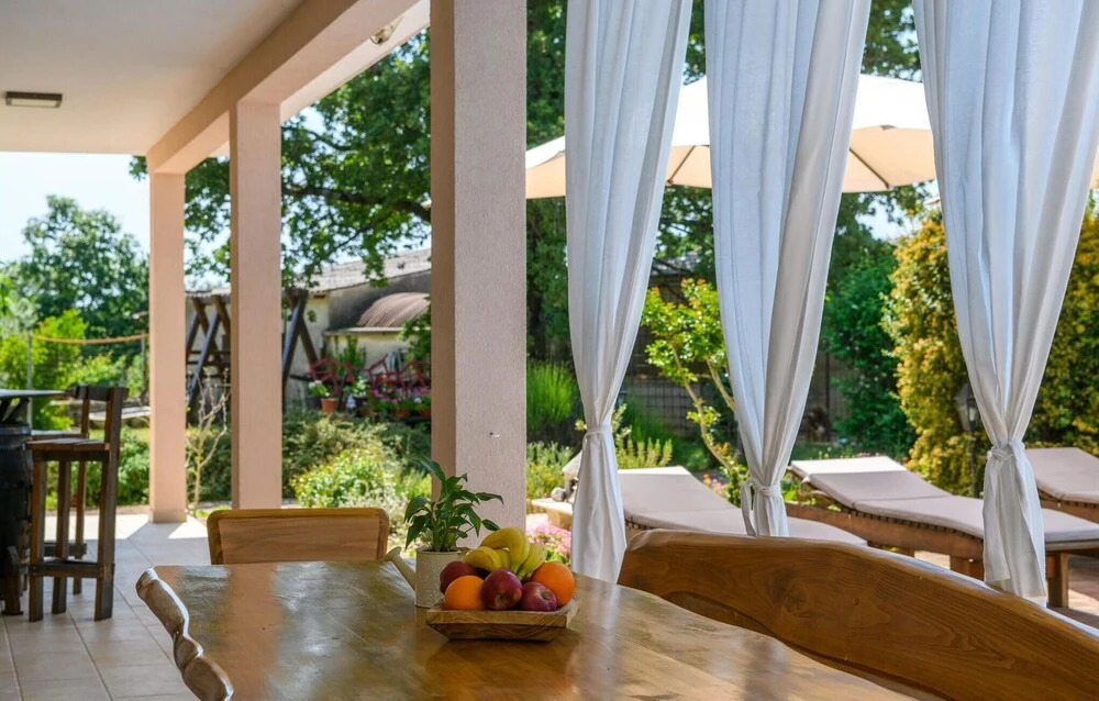 Awesome Home in Marcana With Wifi and 3 Bedrooms