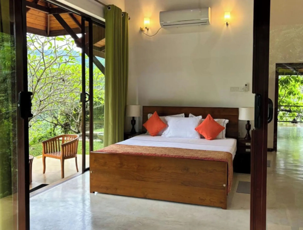 Aqua Dunhinda Villa
