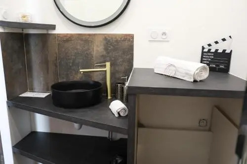 * Les Suites Aux Étoiles *
