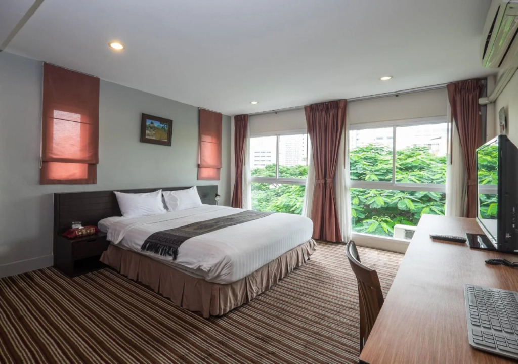 Cozy at Ten Hotel Bangkok