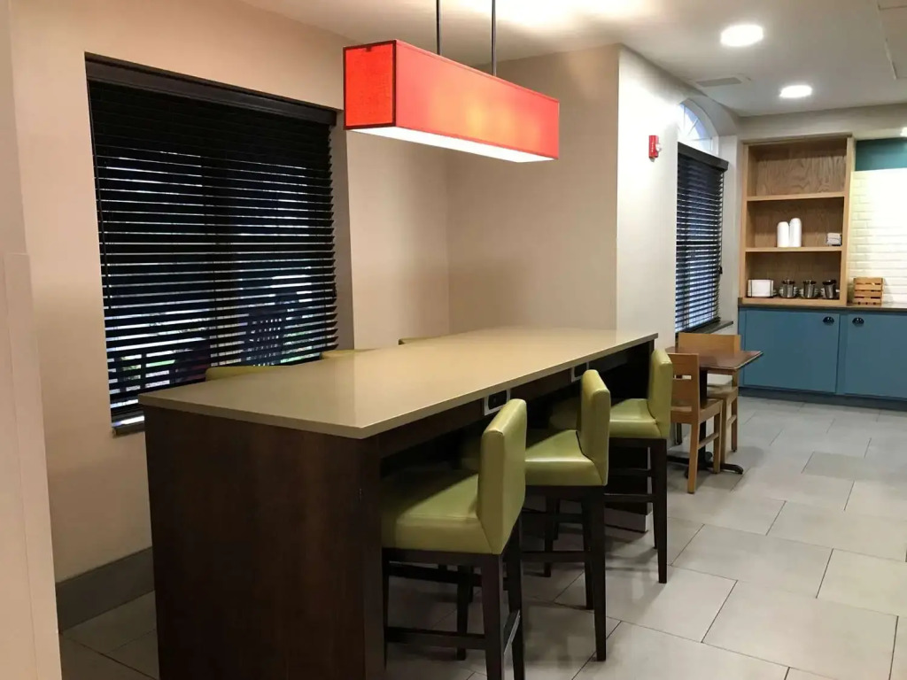 Country Inn & Suites by Radisson, Emporia, VA