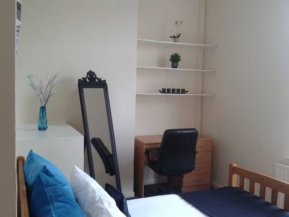 Excel Brunswick - Hostel