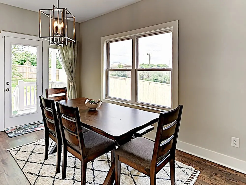 1263 Nashville - 4 Br Home