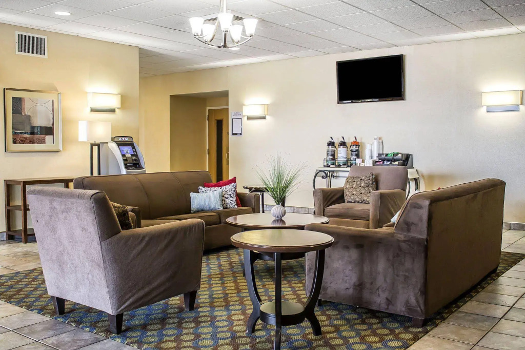 Wilkes-Barre Inn & Suites