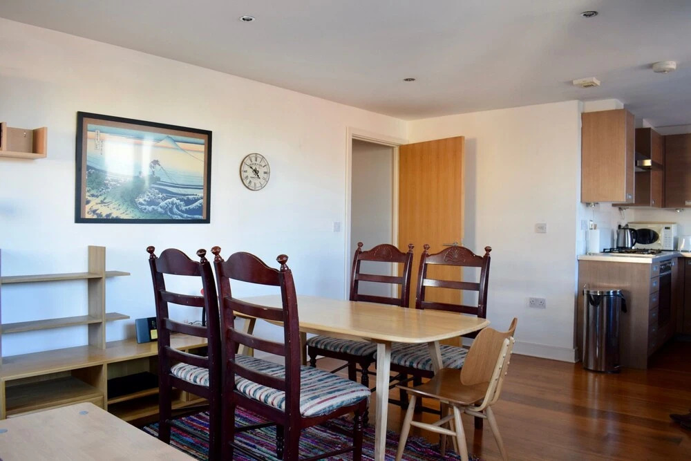 2 Bedroom Bethnal Green Apartment