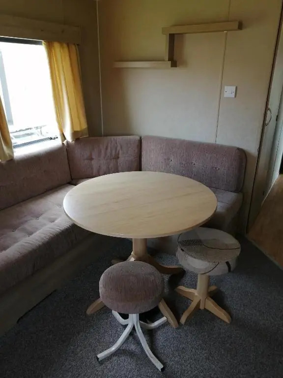 YY20 Martello Beach Holiday Park