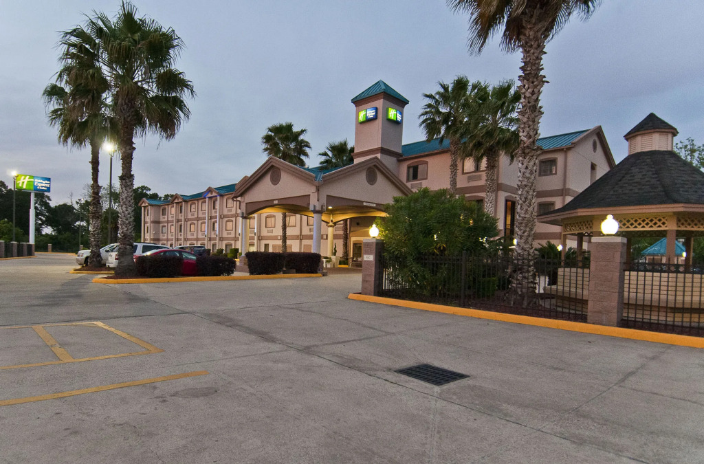 Holiday Inn Express Hotel and Suites Lake Charles by IHG