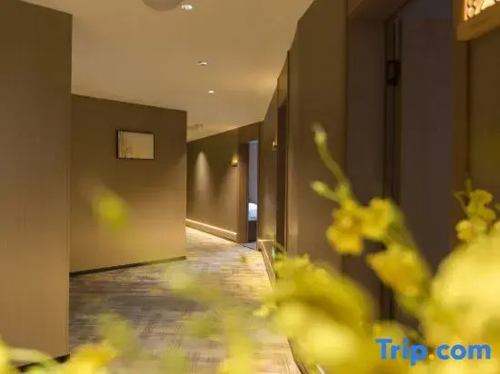 Qiyuan Serviced Apartment (Provincial Central Hospital)