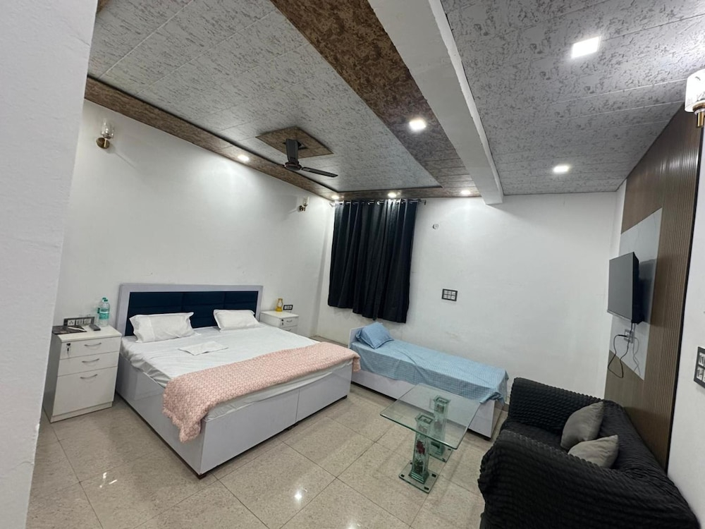 The Luxe Haven