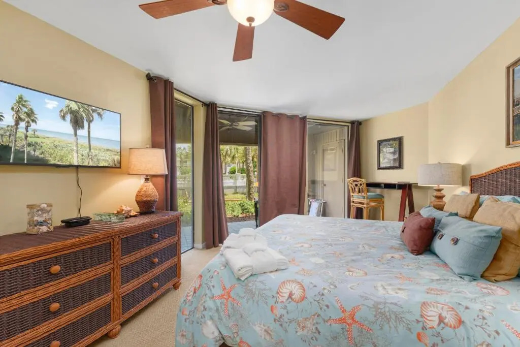 Hibiscus 101-D by Distinctive Beach Rentals