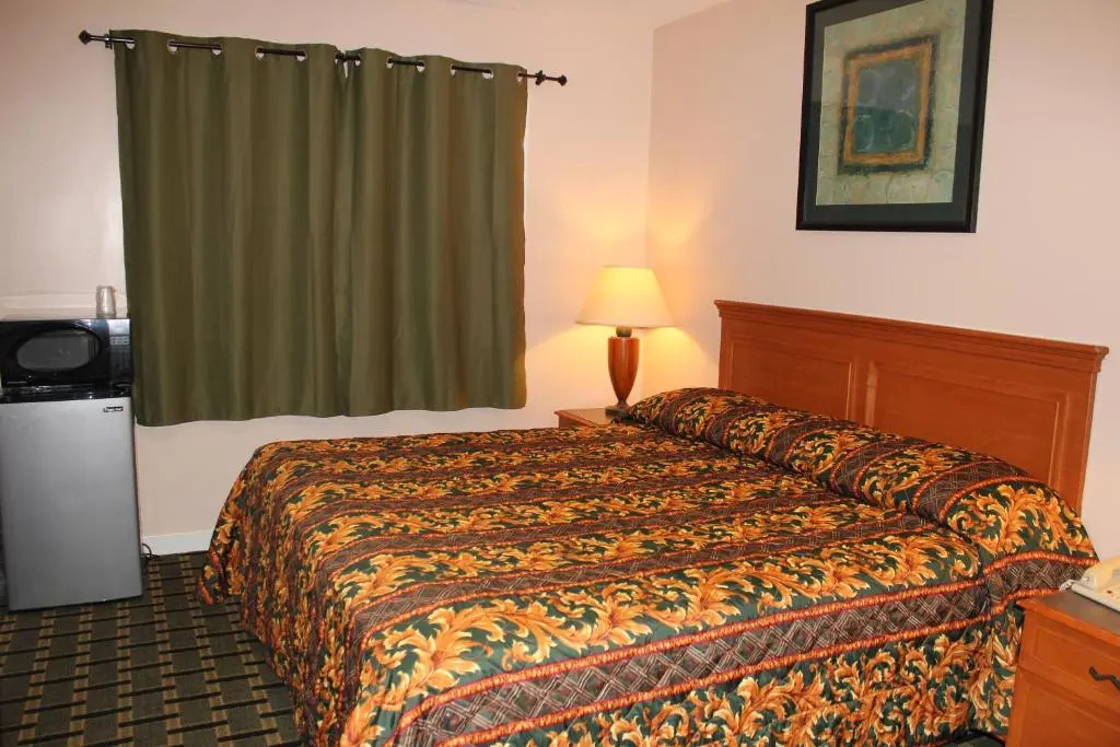 Driftwood Inn