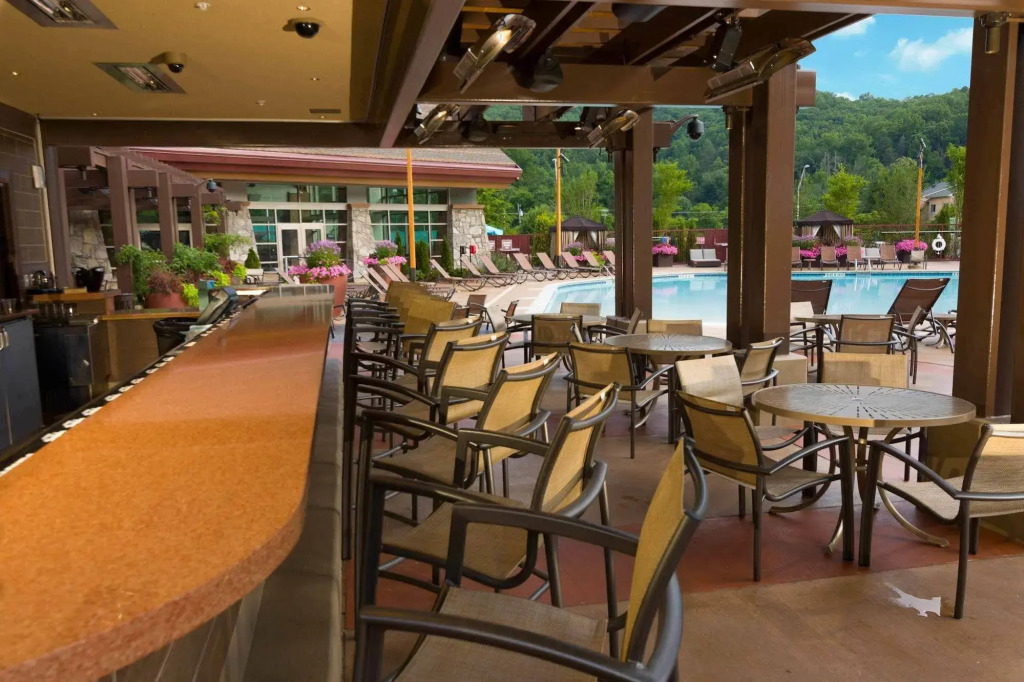 Harrahs Cherokee Casino Resort - A Caesars Rewards Destination