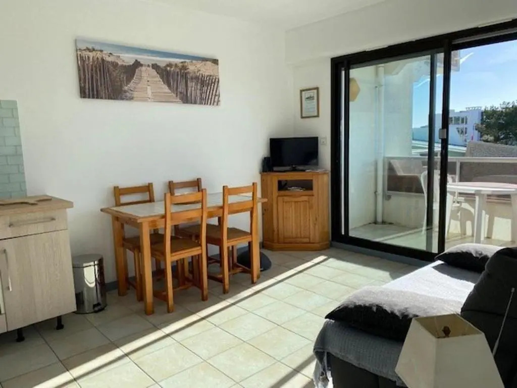 Appartement Royan, 2 pièces, 4 personnes - FR-1-494-93