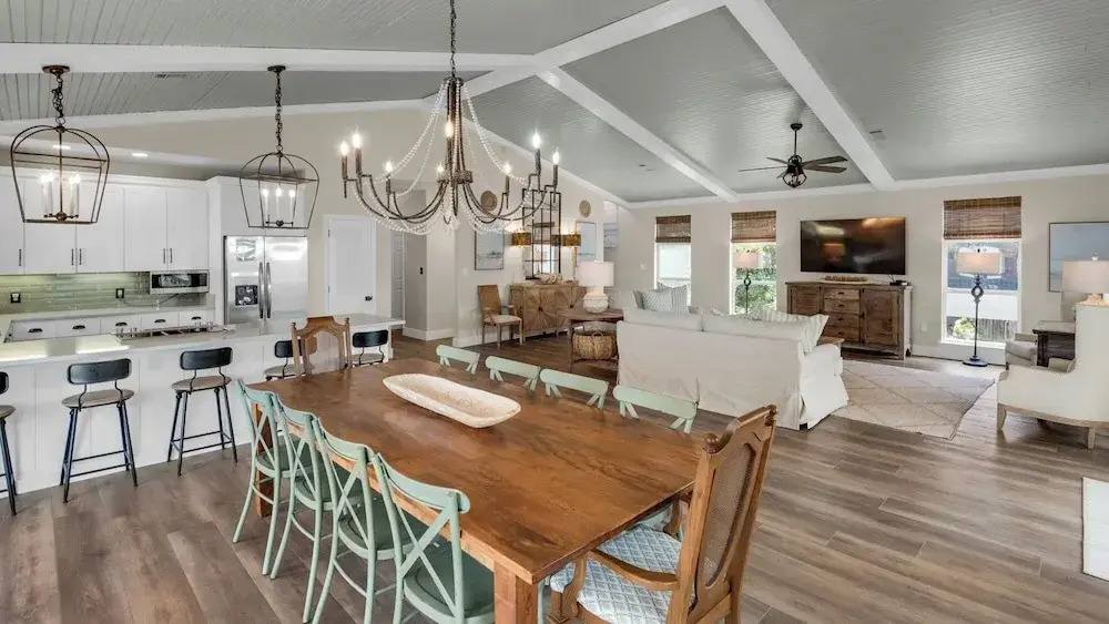 Private Pool in Grayton Beach; 3 Minutes to Beach & Sleeps 14