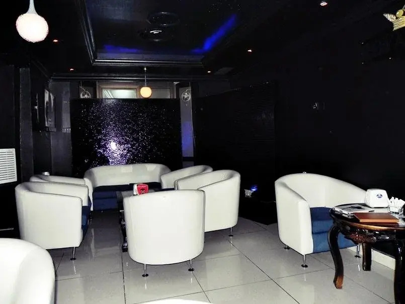 Royal Suite Hotel