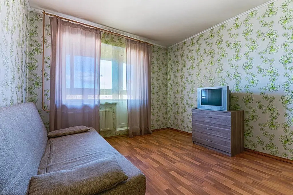 FlatHome24 on Prospekt Bolshevikov 9