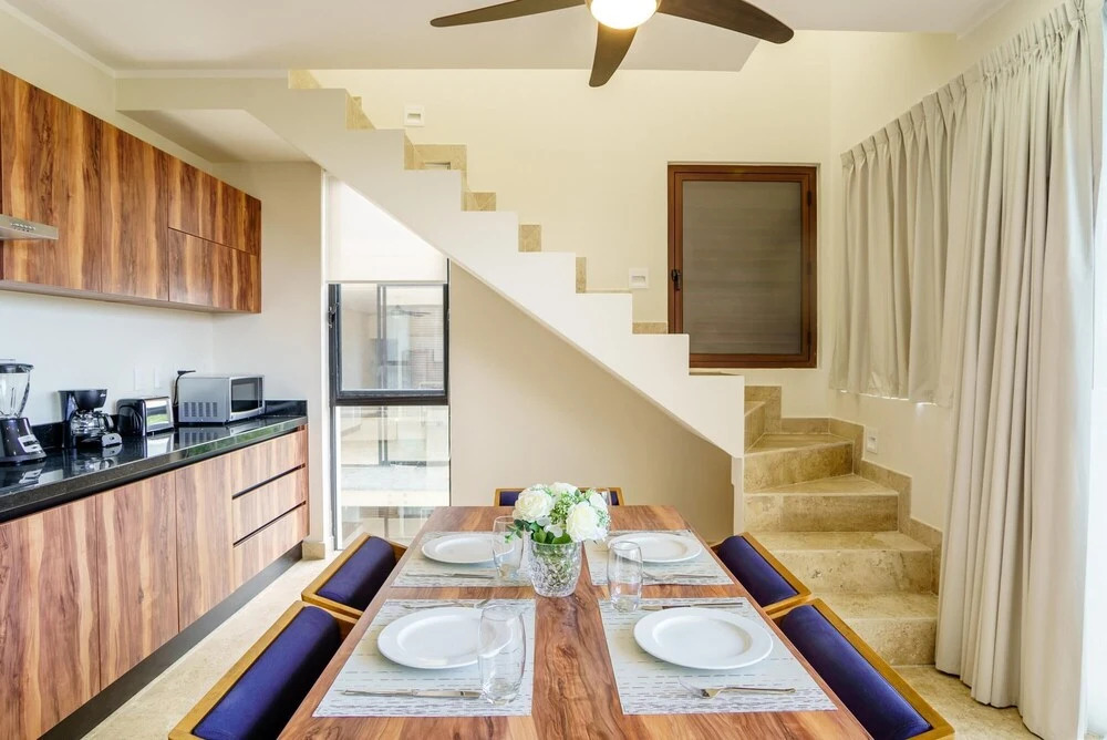 Stunning 3BR PH Private Pool Best Location Sky Pool Amenities