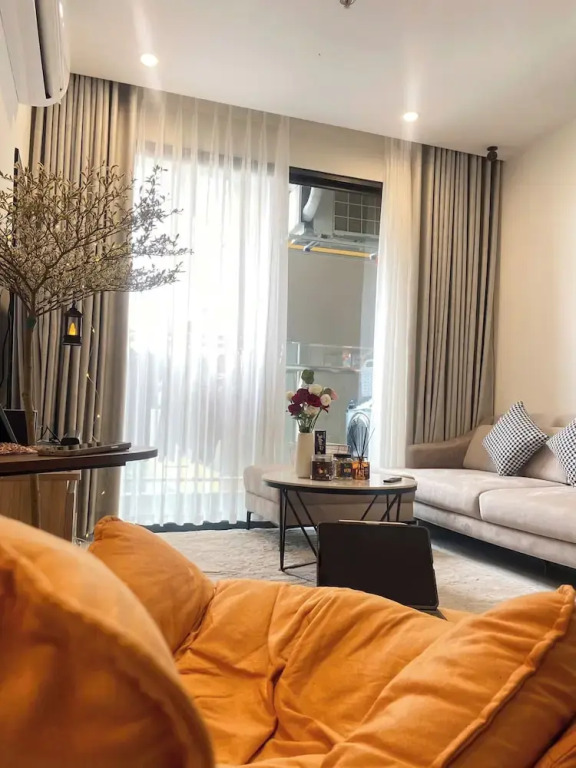 LA Nest
