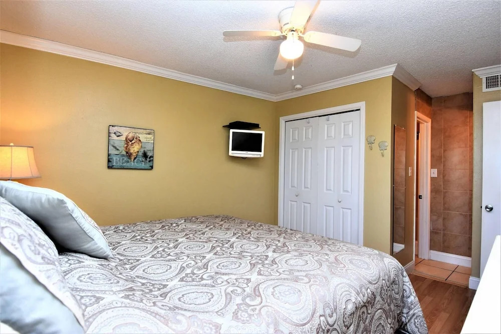 Sea Breeze 311 by Bender Vacation Rentals