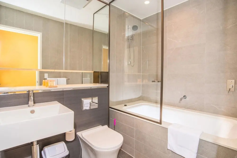 Relaxing Parramatta Apartment With Parking