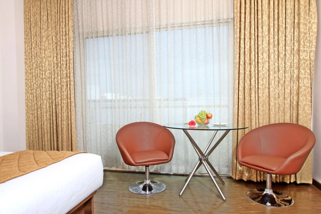 FabHotel Chris - Whitefield near KTPO & ITPL