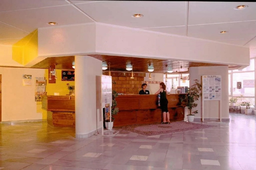 Hotel Compass