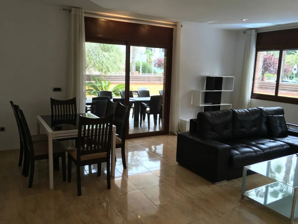 Unique Six Bedroom Villa with Private Pool