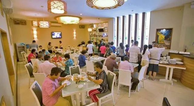 Asian Ruby Hotel & Spa - 122F Bui Thi Xuân Street